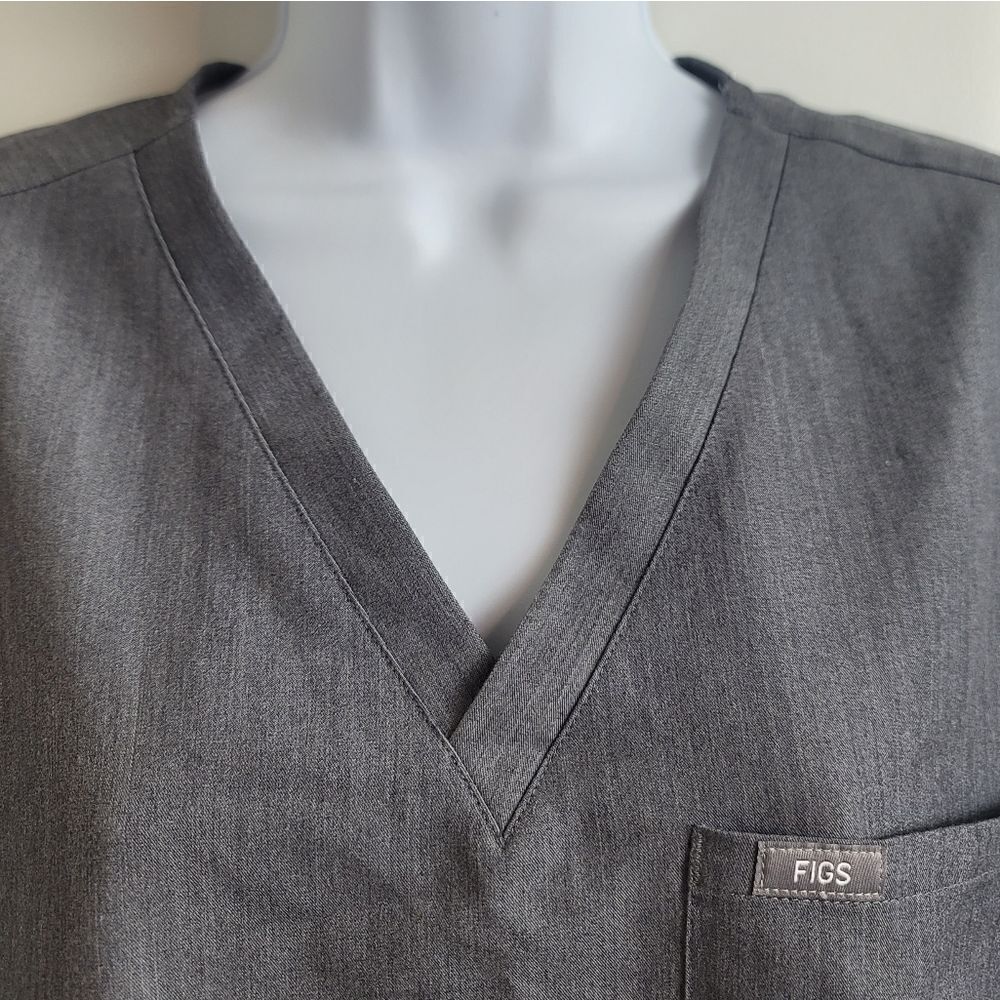 FIGS Technical Collection Vneck Top - Picture 3 of 6